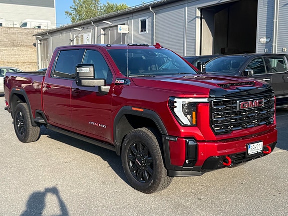 GMC Sierra 2 of 5