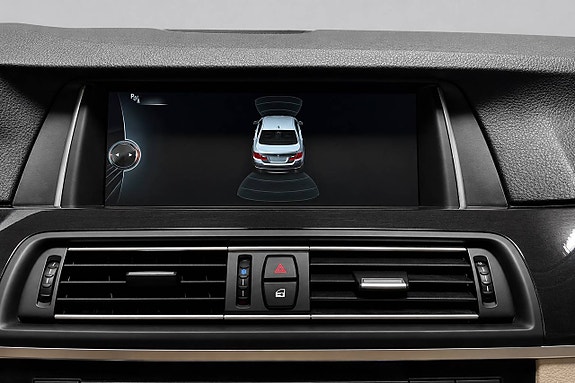 BMW 520d 15 of 17