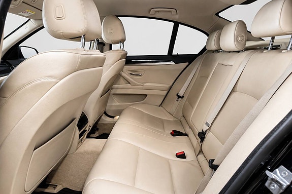 BMW 520d 9 of 17