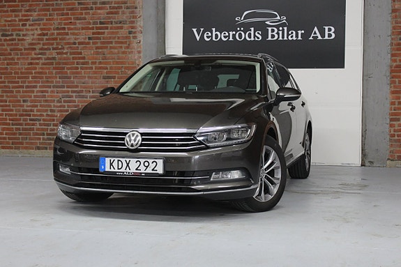 Volkswagen Passat 2 of 5