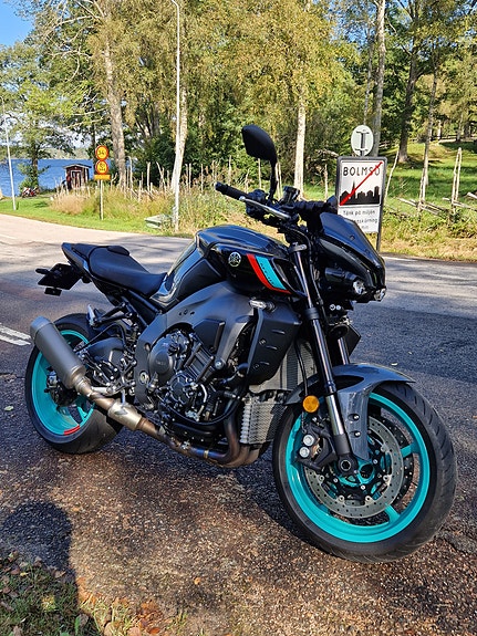 Yamaha MT-10 7 of 7