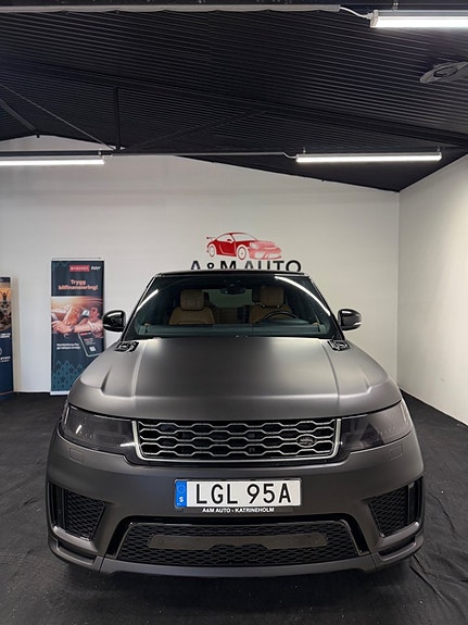 Land Rover Range Rover Sport 3 of 30