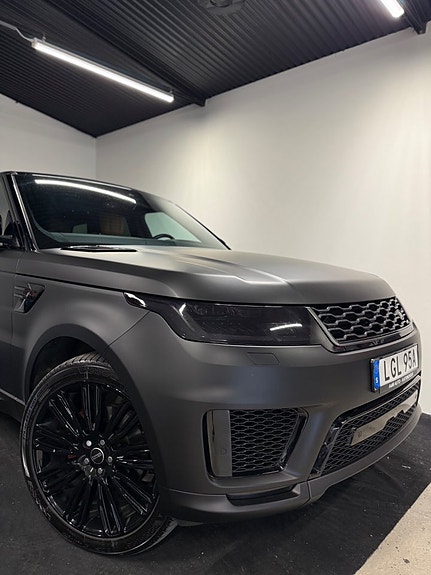 Land Rover Range Rover Sport 5 of 30