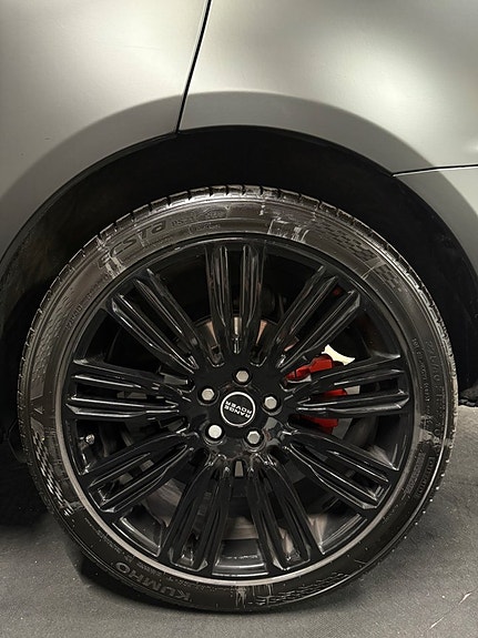 Land Rover Range Rover Sport 30 of 30