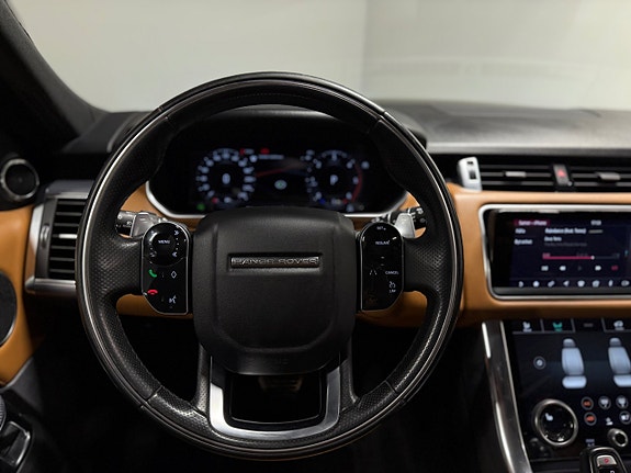 Land Rover Range Rover Sport 14 of 30