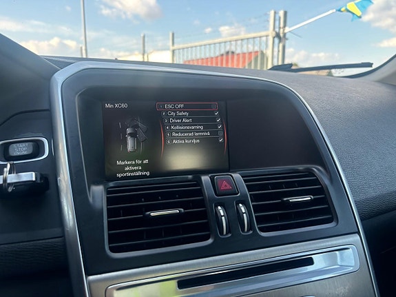 Volvo XC60 23 of 30