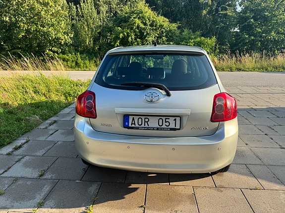 Toyota Auris 4 of 8