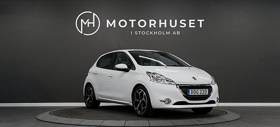 Peugeot 208 3 of 5