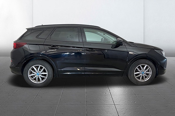 Opel Grandland 4 of 5