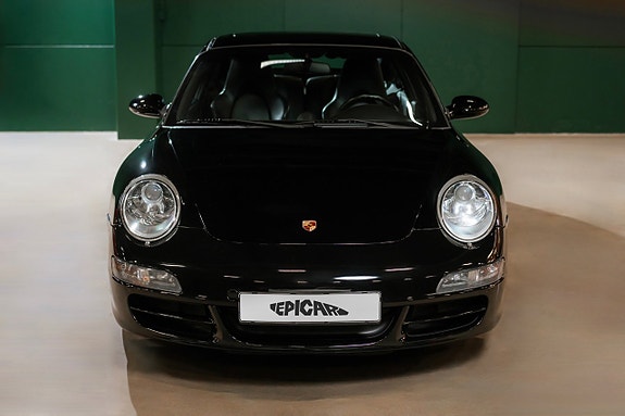 Porsche 911 8 of 30
