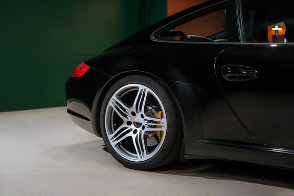 Porsche 911 11 of 30