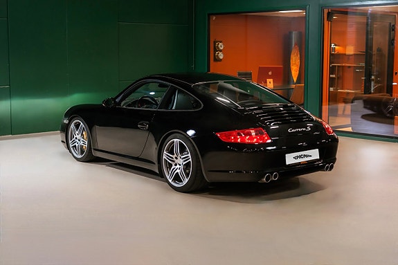 Porsche 911 6 of 30