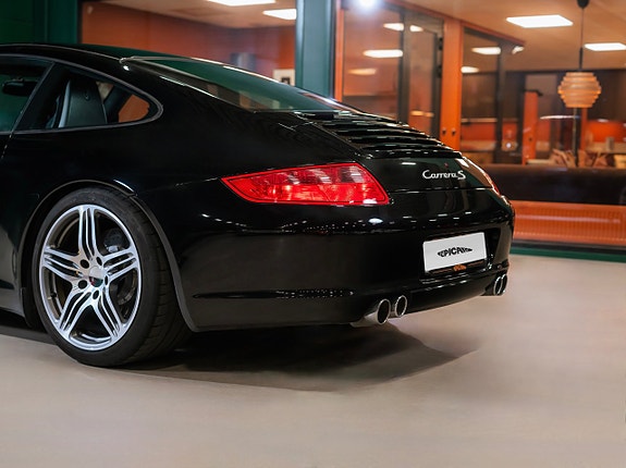Porsche 911 7 of 30