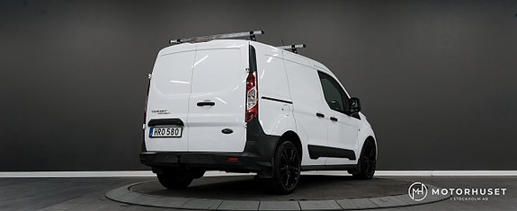 Ford Transit Connect 6 of 17