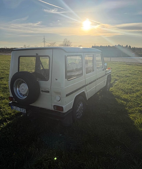 Mercedes-Benz 300 GD 6 of 9