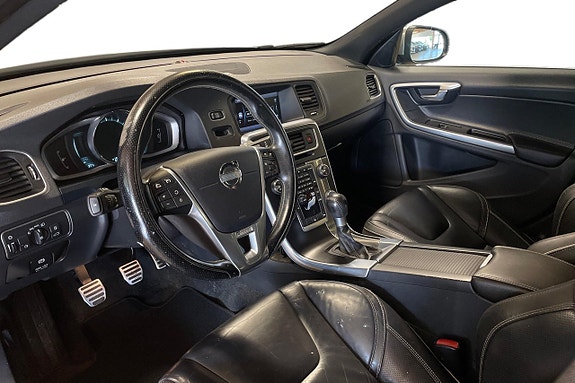 Volvo S60 13 of 23