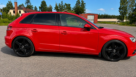 Audi A3 3 of 5