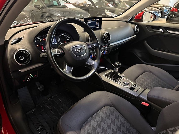 Audi A3 4 of 5