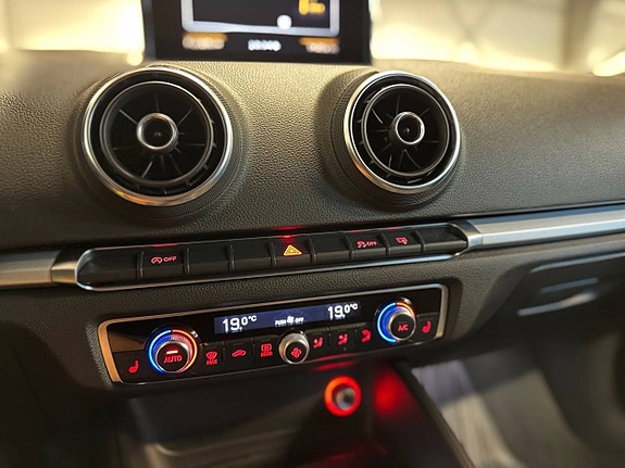 Audi A3 8 of 8