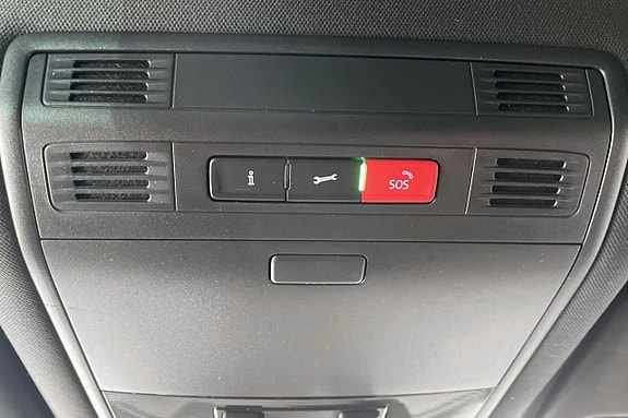 Volkswagen Passat 27 of 30