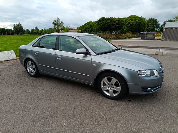 Audi A4 5 of 5