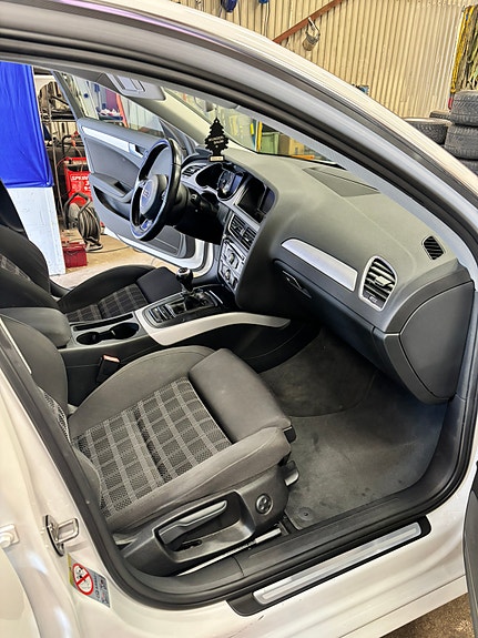 Audi A4 3 of 5