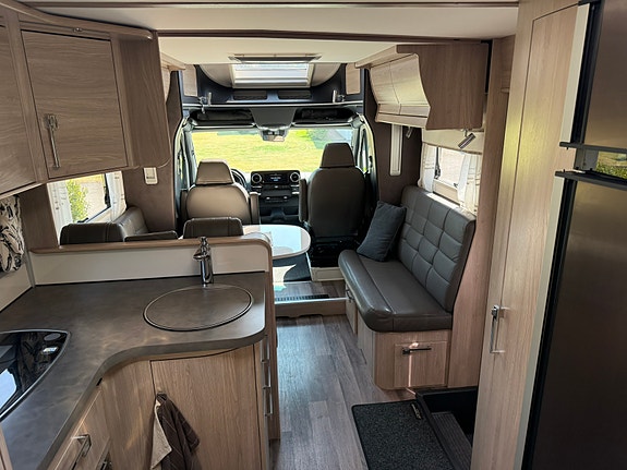 KABE Travel Master Royal X 780 LXL 7 of 8