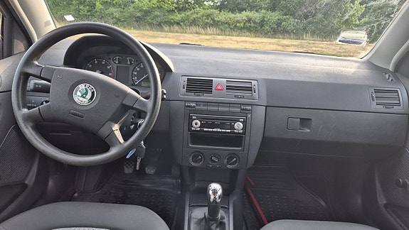 Skoda Fabia 4 of 5