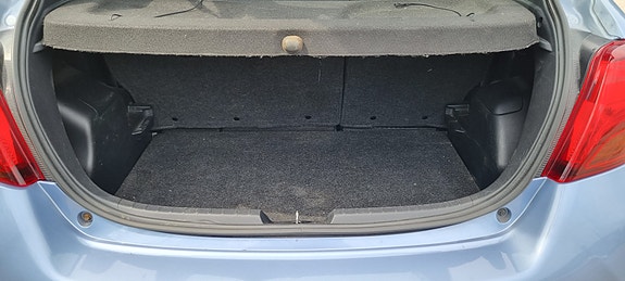 Toyota Yaris 29 of 30