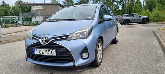 Toyota Yaris 17 of 30