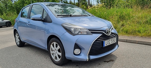 Toyota Yaris 18 of 30