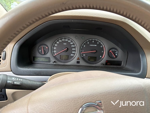 Volvo S80 18 of 30