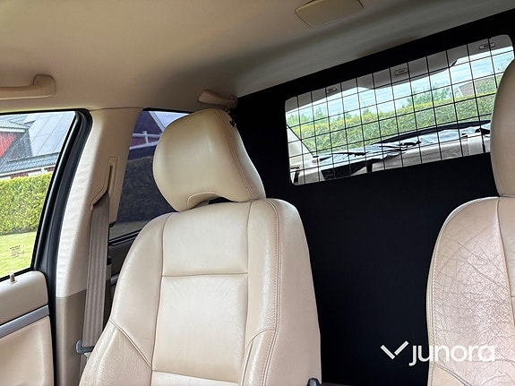 Volvo S80 14 of 30