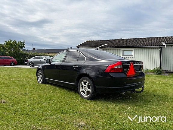 Volvo S80 3 of 30