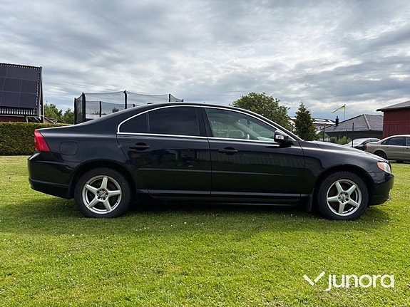 Volvo S80 6 of 30