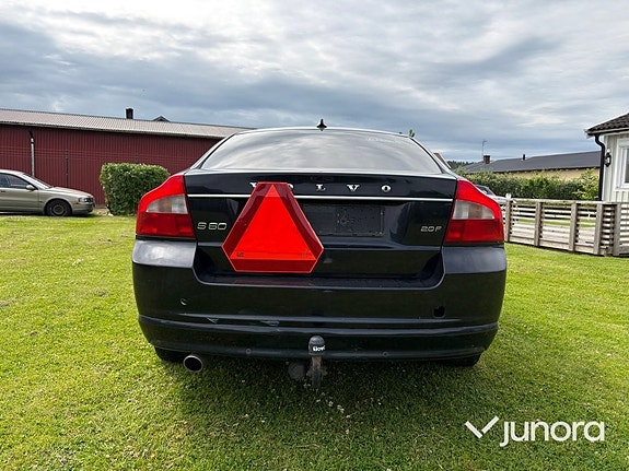 Volvo S80 4 of 30