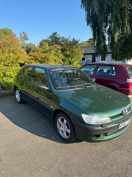 Peugeot 306 2 of 5
