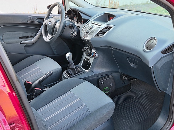 Ford Fiesta 5 of 5