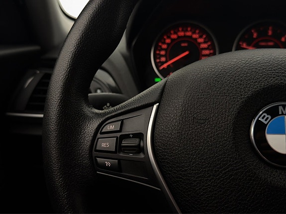 BMW 118d 13 of 29