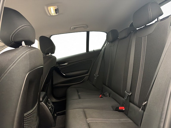 BMW 118d 24 of 29