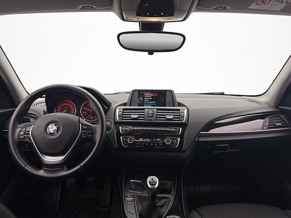 BMW 118d 16 of 29