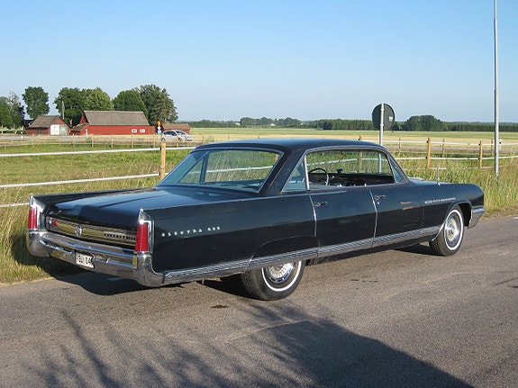 Buick Electra 225 3 of 5