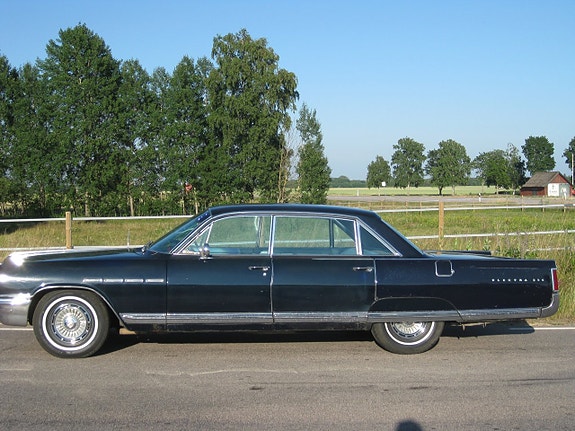 Buick Electra 225 6 of 15
