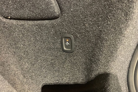 Volvo XC40 17 of 20