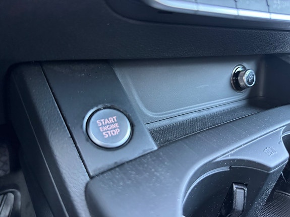 Audi A4 9 of 17