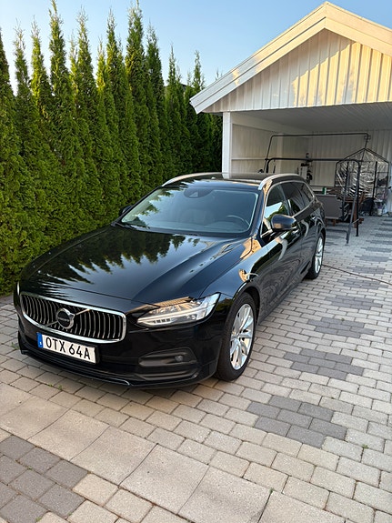 Volvo V90 2 of 3