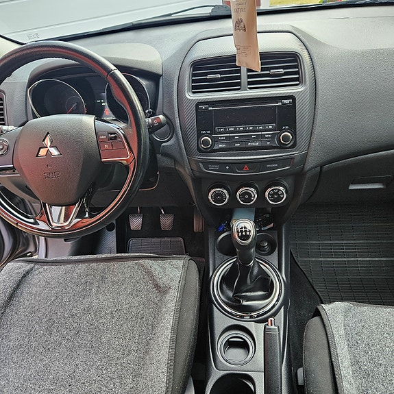 Mitsubishi ASX 4 of 8