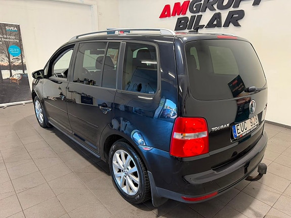 Volkswagen Touran 16 of 19