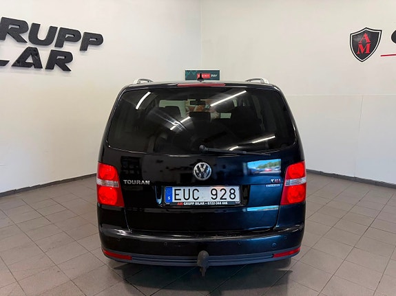 Volkswagen Touran 8 of 19