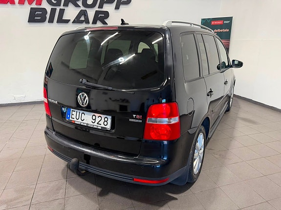 Volkswagen Touran 14 of 19